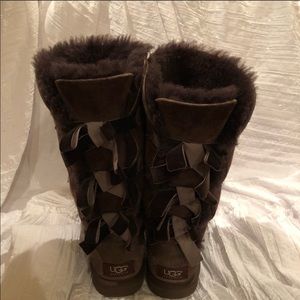 Tall Brown Bow UGGS